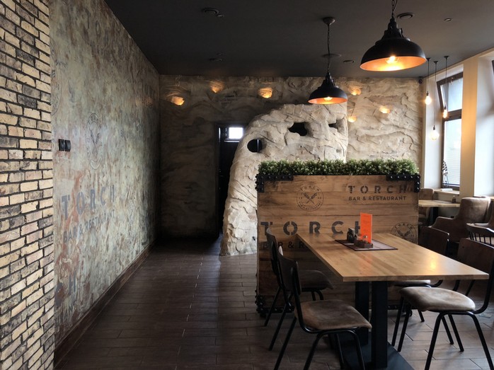 Moderní Torch Bar & Restaurant na Slovensku